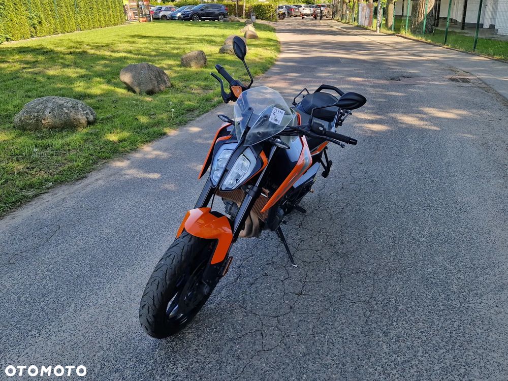 KTM Duke 790 - 4