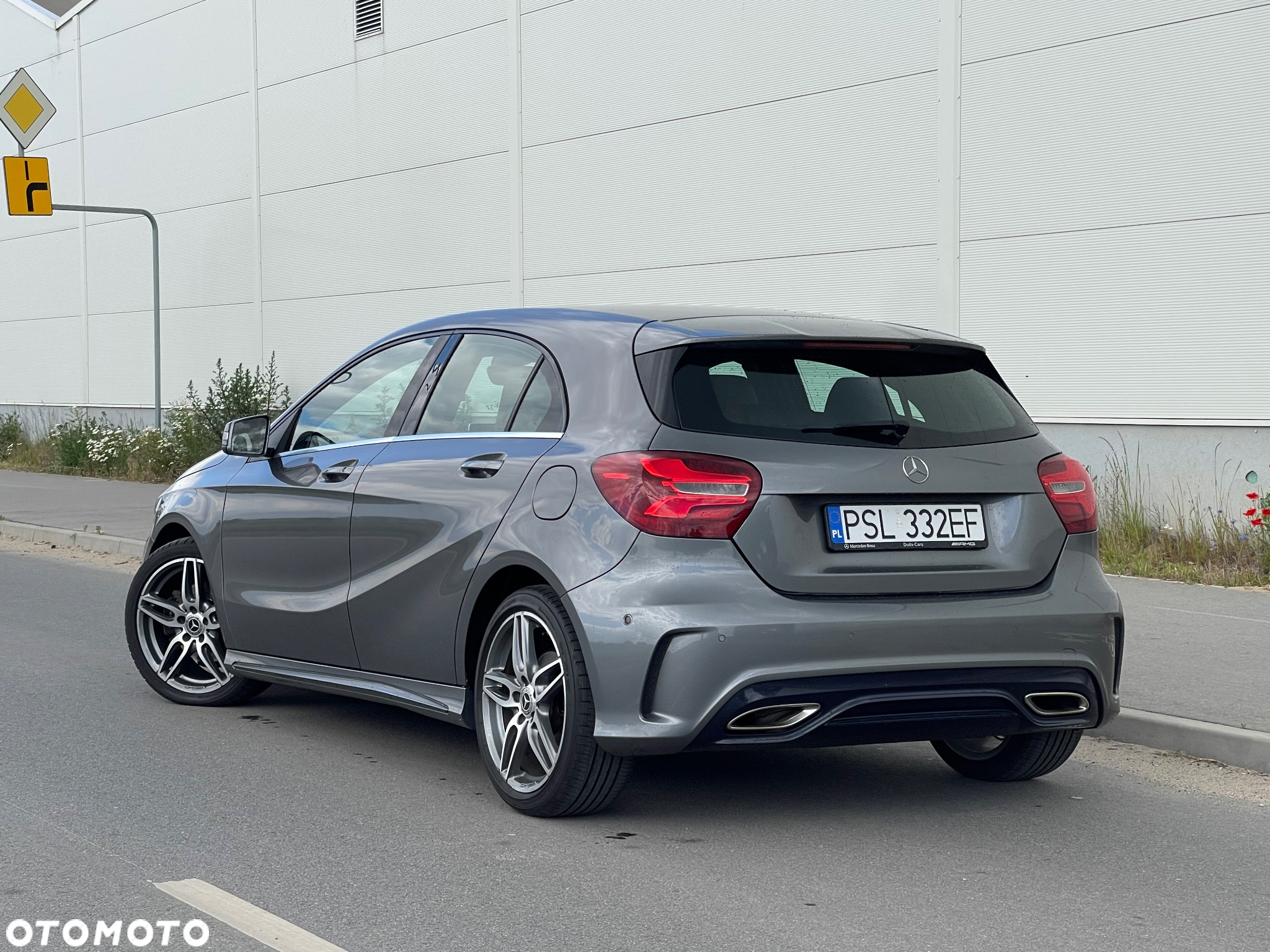 Mercedes-Benz Klasa A 180 AMG Line - 3