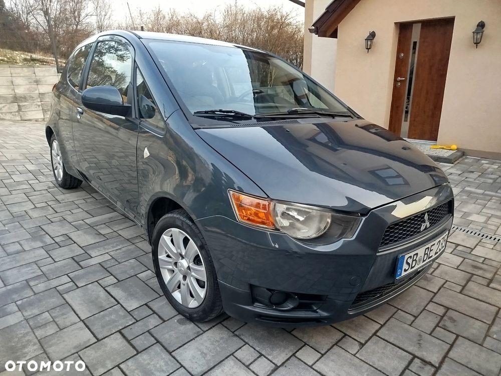 Mitsubishi Colt - 2