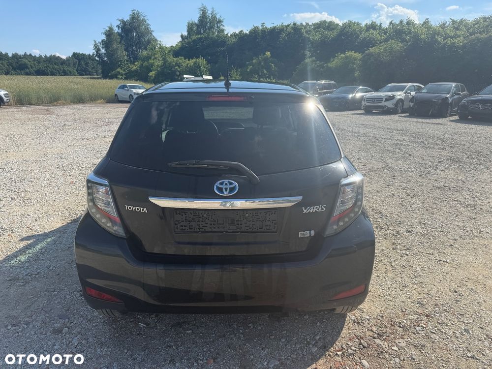 Toyota Yaris Hybrid 100 Sol - 5