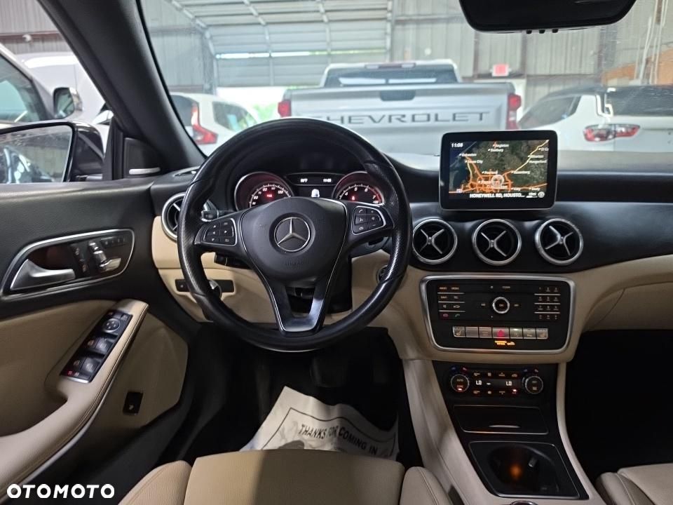 Mercedes-Benz CLA - 8