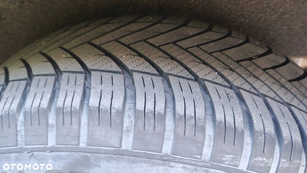 Nissan Qashqai 1.7 dCi ALL-MODE 4x4i N-CONNECTA - 34