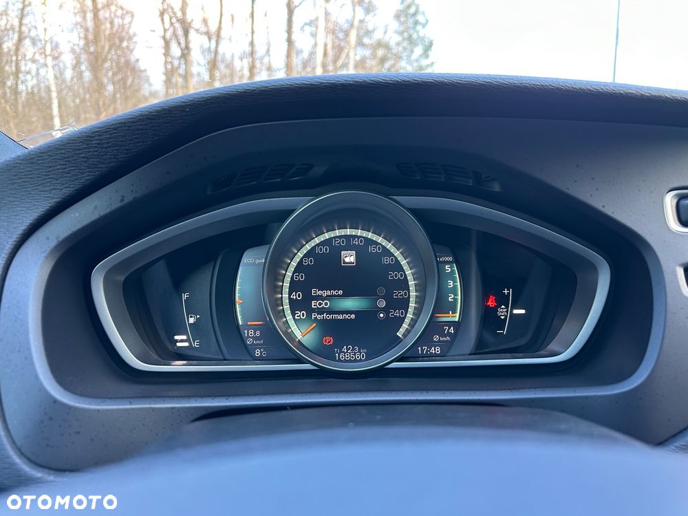 Volvo V40 D3 RDesign - 29