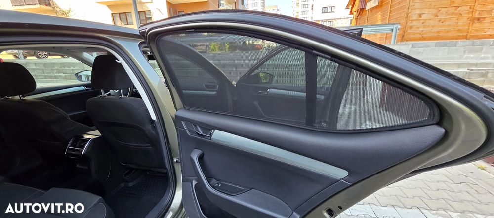 Skoda Superb 2.0 TDI Ambition - 20