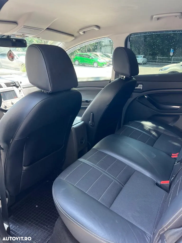 Ford Kuga 2.0 TDCi 4WD Titanium - 11