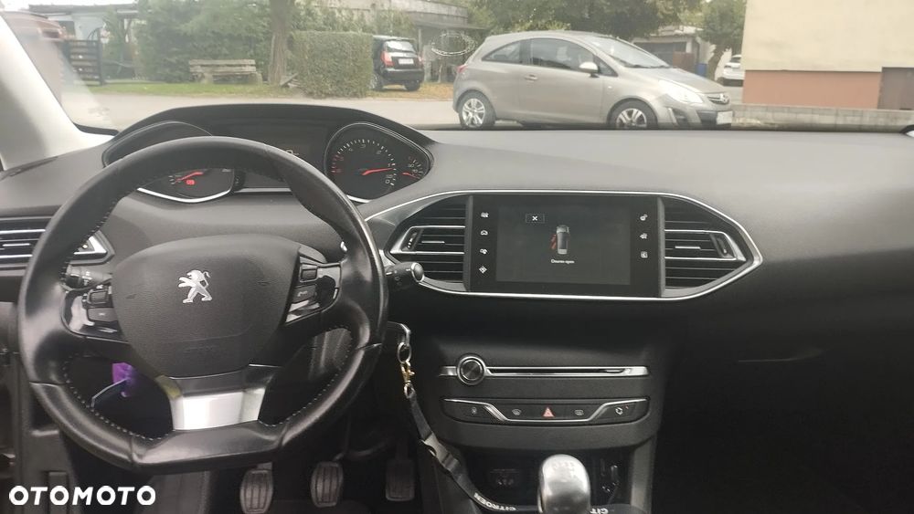Peugeot 308 1.6 BlueHDi Allure S&S - 13
