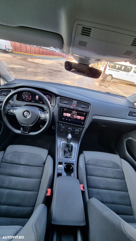 Volkswagen Golf 2.0 TDI DSG 4Motion - 6