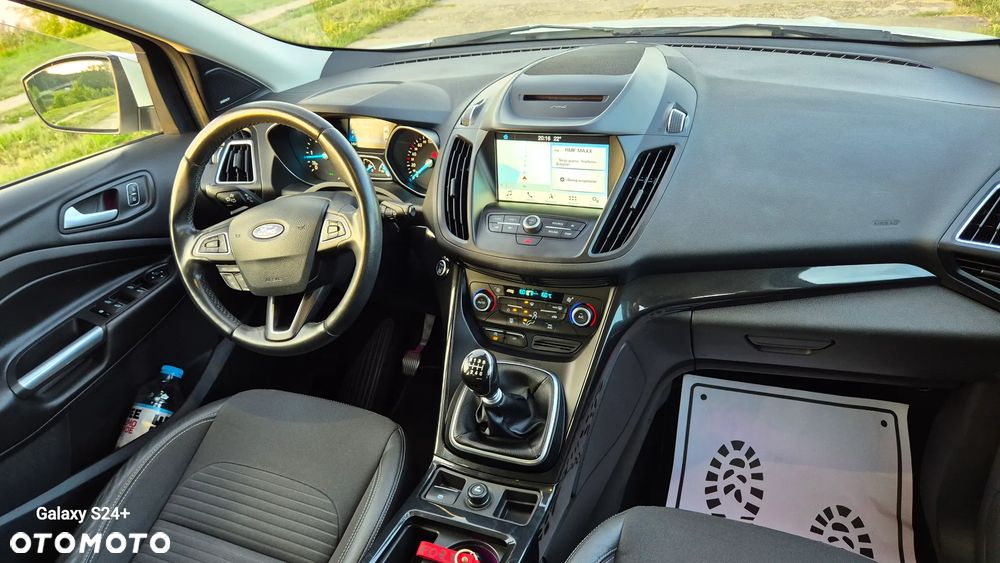 Ford Kuga - 11