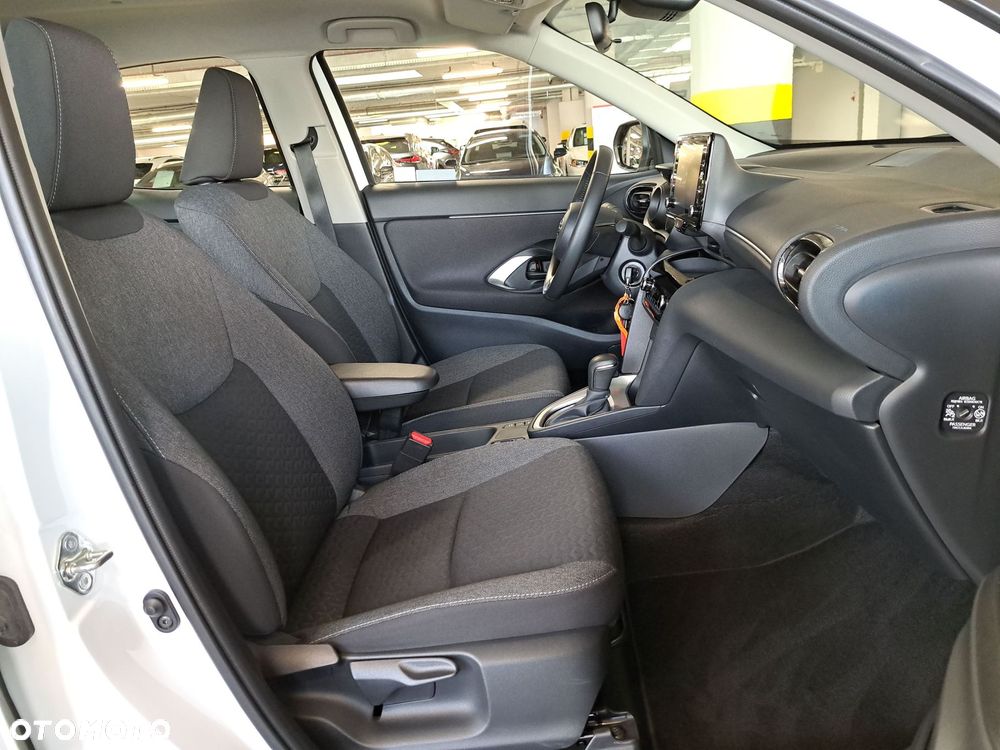 Toyota Yaris Cross Hybrid 1.5 Comfort - 16