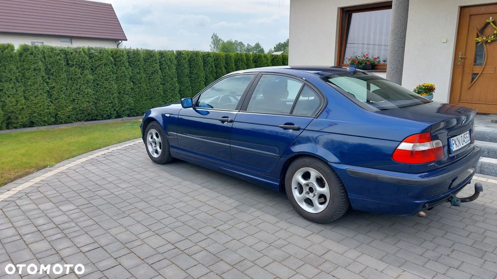 BMW Seria 3 318d - 5