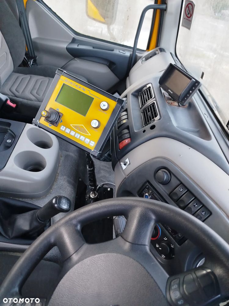 DAF Lf 55 220 pługo piaskarka Duże koła hakowiec wywrotka komunalny specjalny - 17