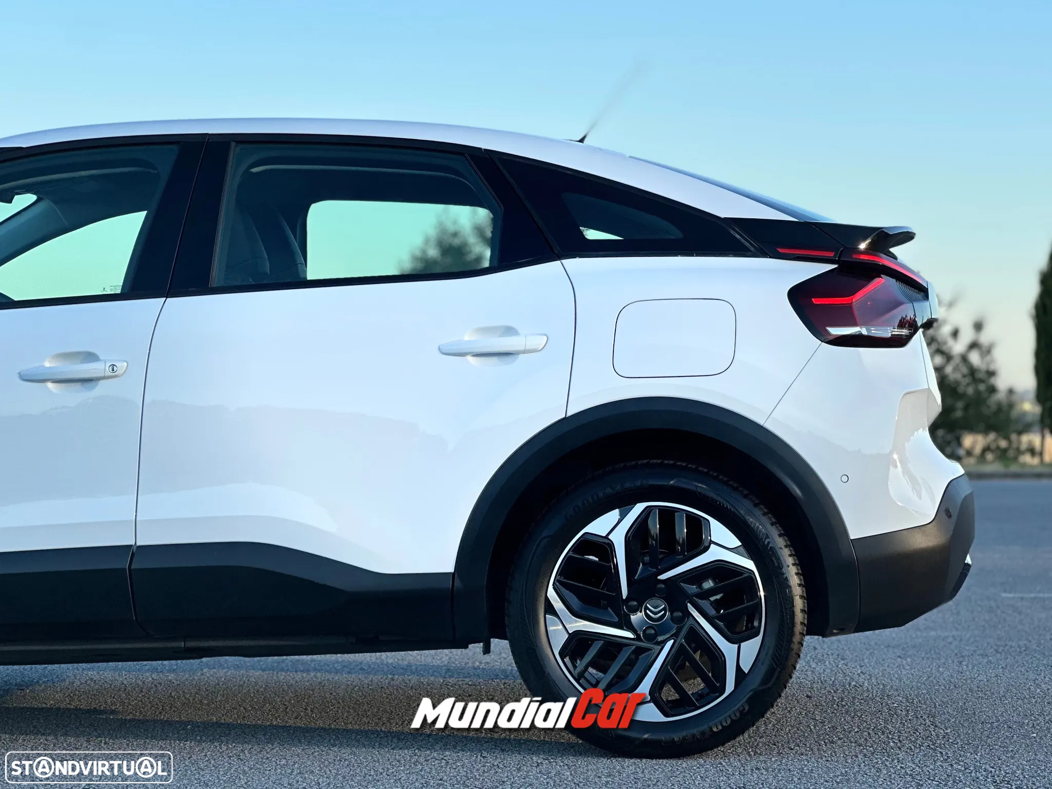 Citroën C4 BlueHDi 130 Stop&Start EAT8 FEEL PACK - 15