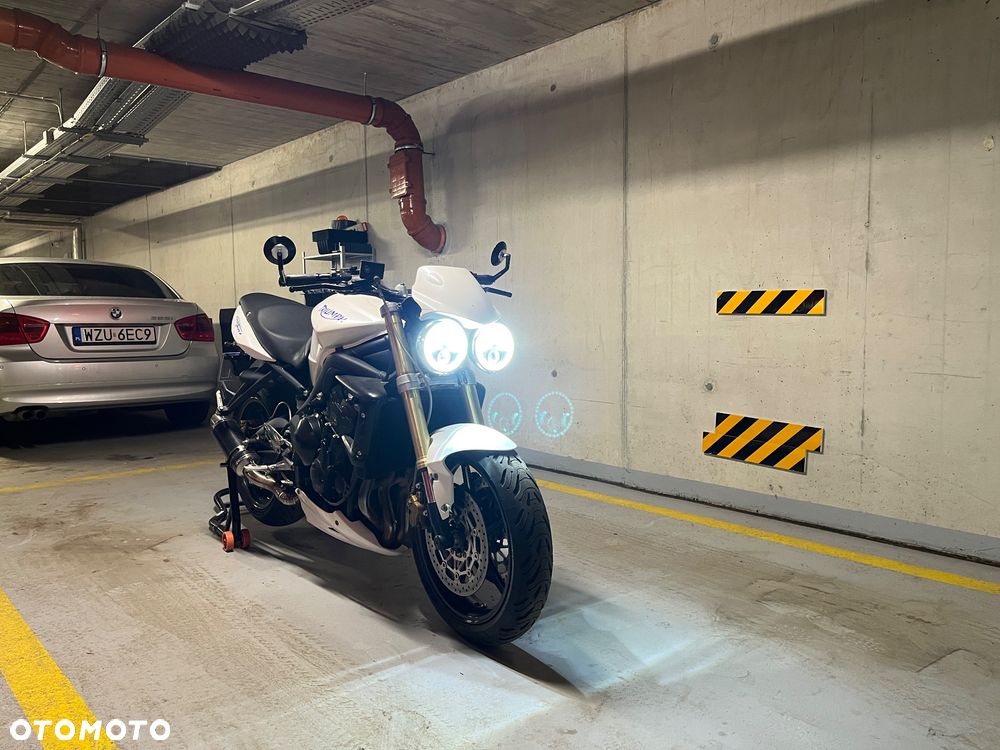 Triumph Street Triple - 3