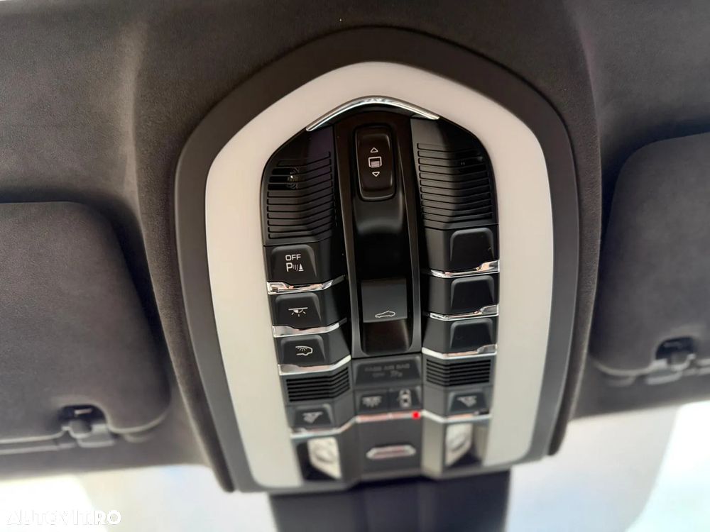 Porsche Cayenne S Hybrid V6 3.0L Aut. - 28