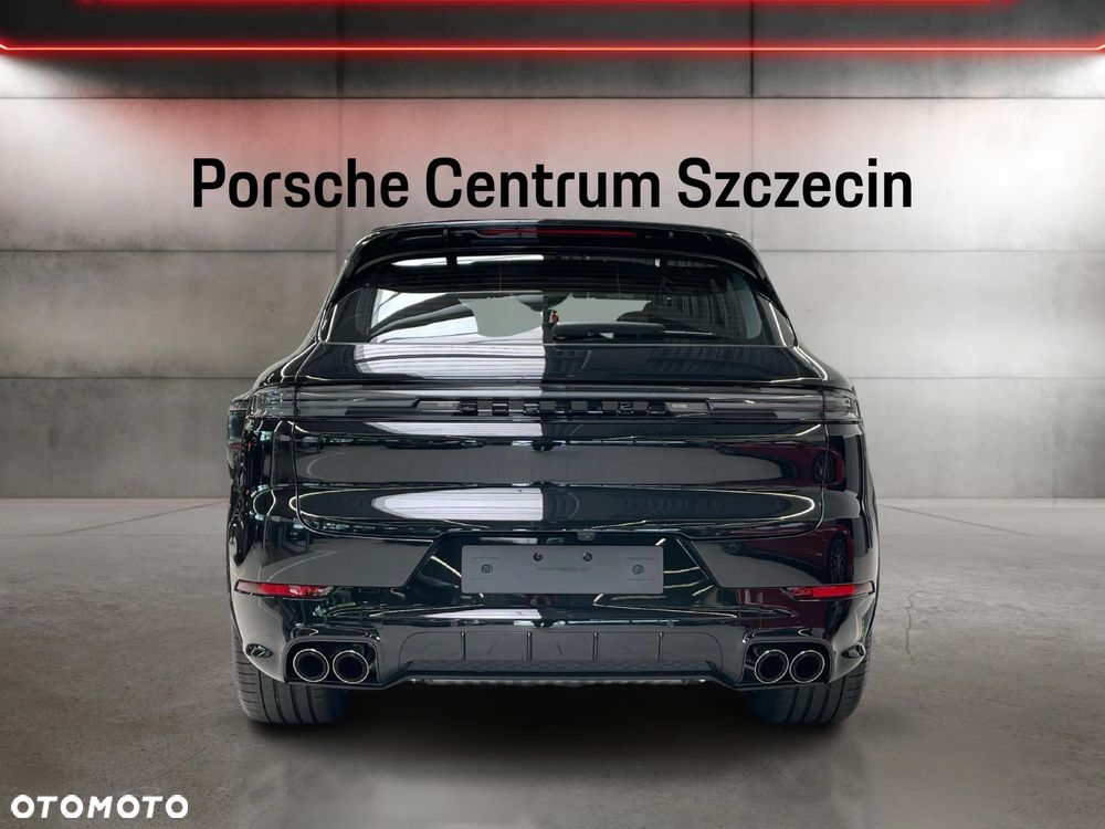 Porsche Cayenne - 4