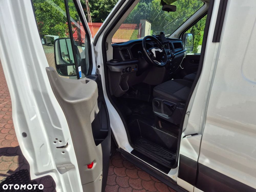 Ford Transit - 19