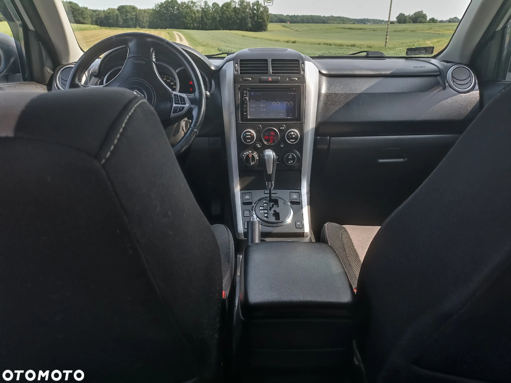 Suzuki Grand Vitara 2.4 Premium EU5 - 32