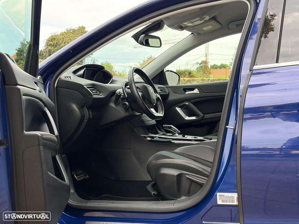 Peugeot 308 PureTech 130 GPF EAT8 Stop & Start Tech Edition - 26
