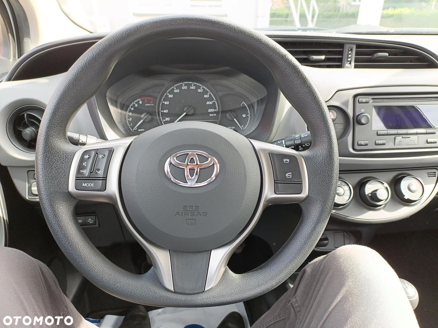 Toyota Yaris - 17