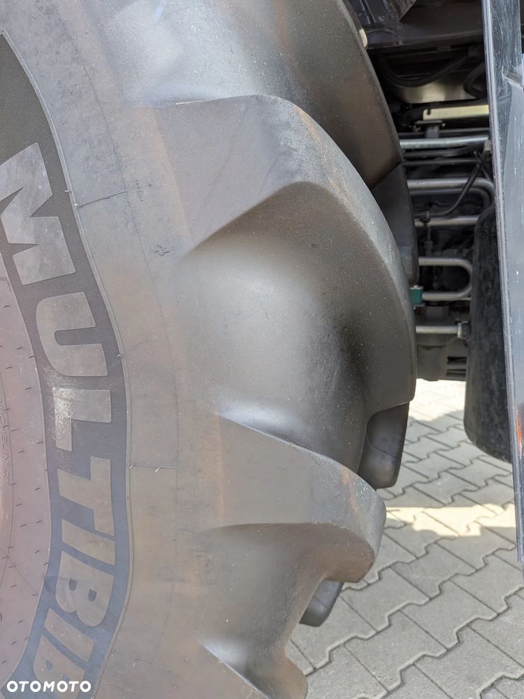 Kubota M7-153 PREMIUM KVT - 12