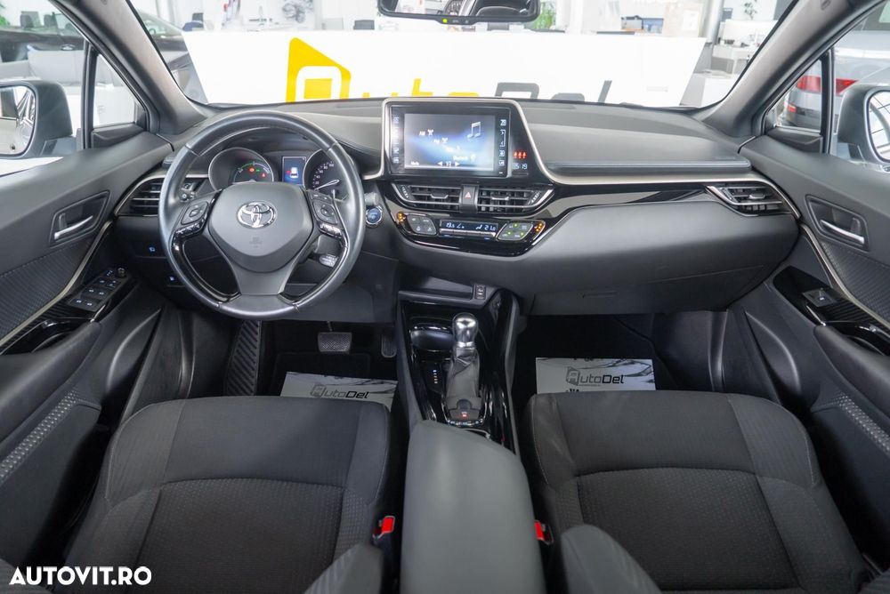 Toyota C-HR 1.8 HSD 4x2 CVT C-ult LED - 18