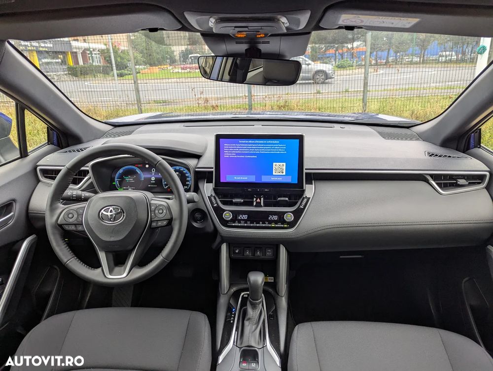 Toyota Corolla Cross - 17