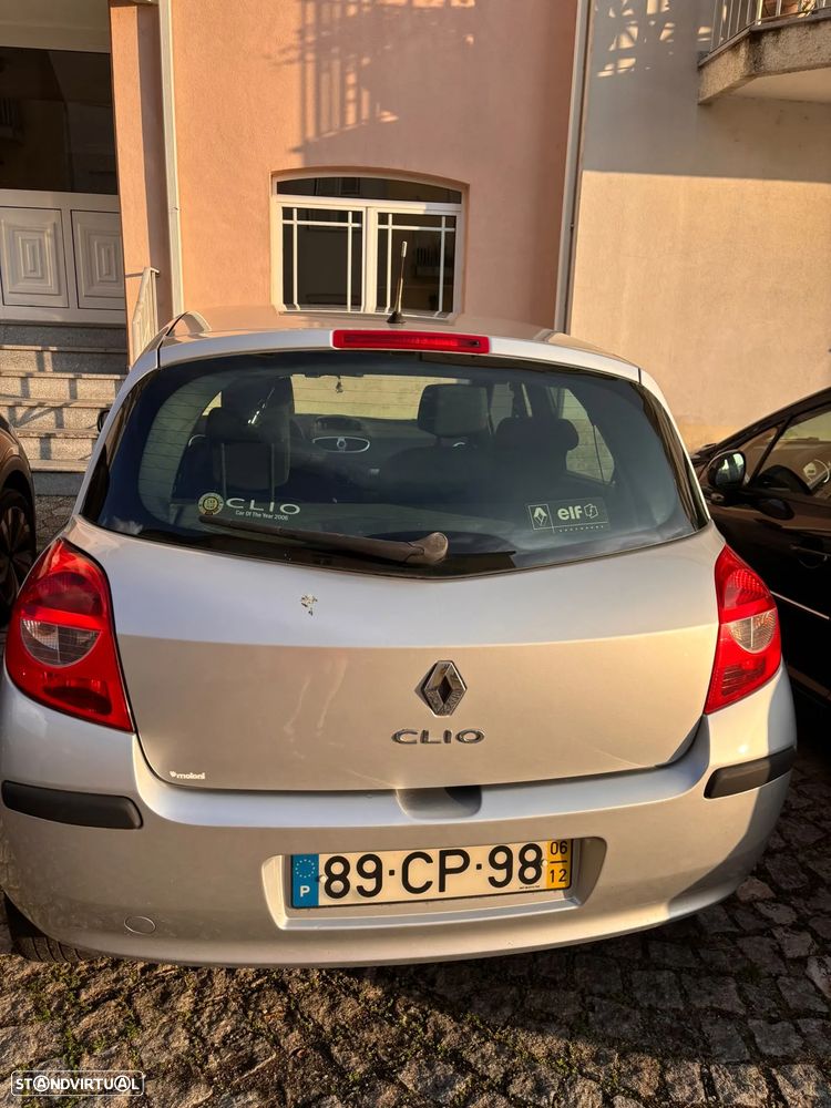 Renault Clio - 6