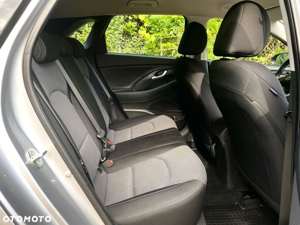 Hyundai i30 - 33