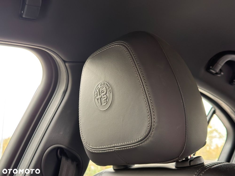 Alfa Romeo Giulia - 20