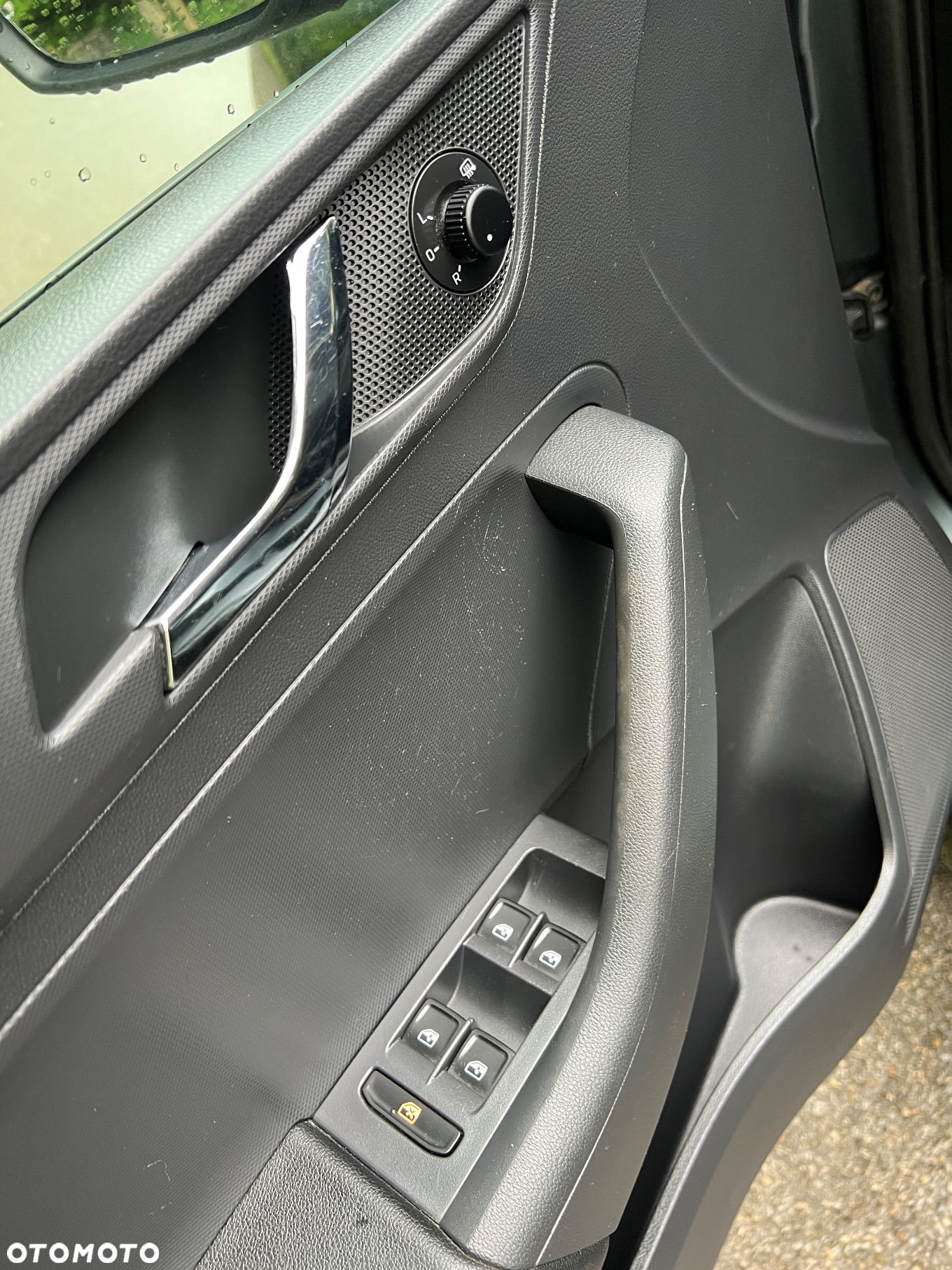 Skoda RAPID Spb 1.2 TSI Edition - 10