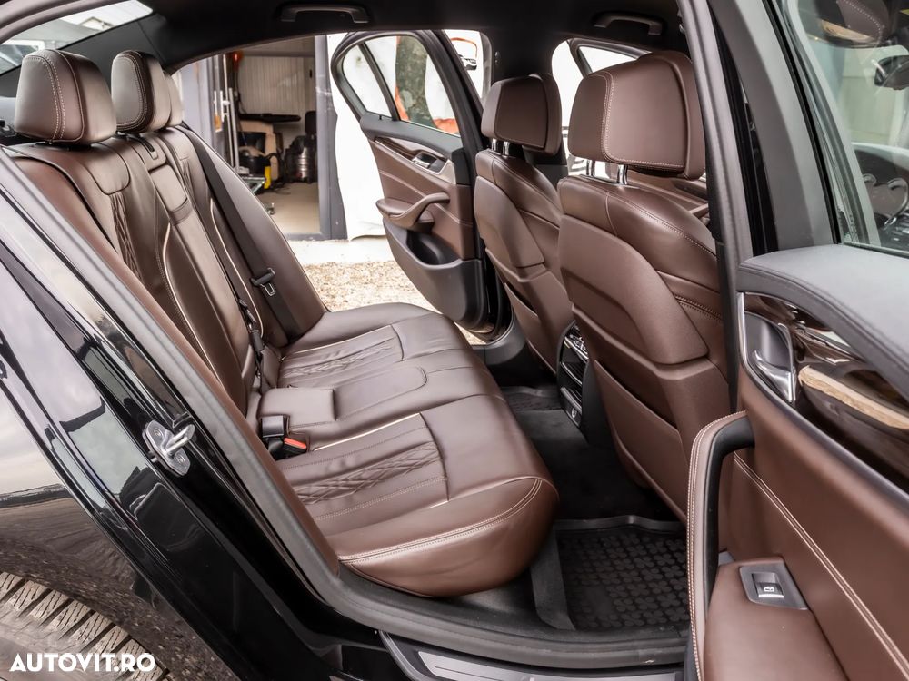 BMW Seria 5 520d Aut. Luxury Line - 6