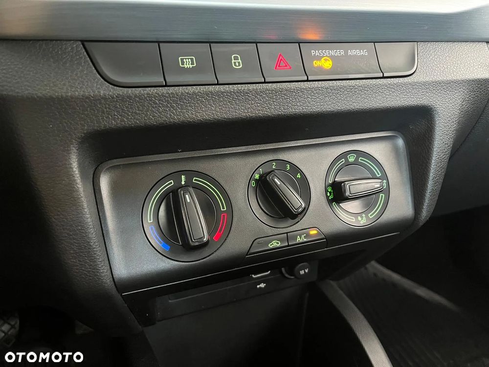Skoda Fabia 1.0 TSI Ambition - 32