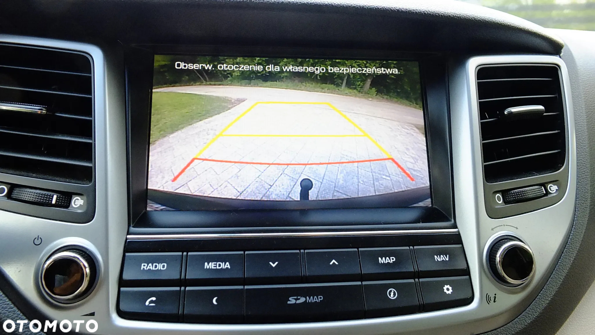 Hyundai Tucson 1.7 CRDI BlueDrive Style 2WD - 33