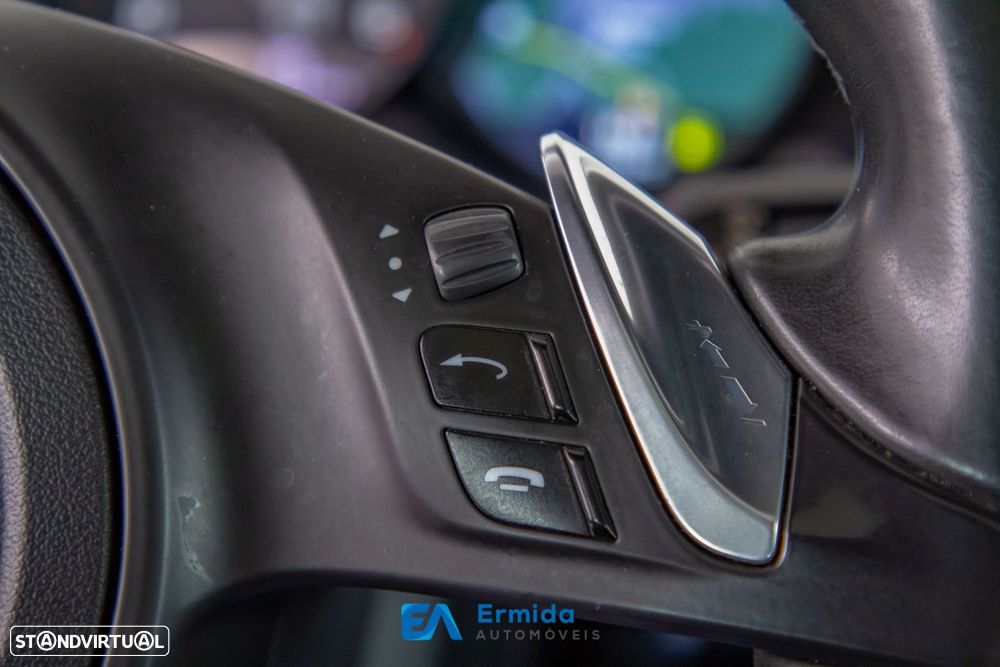 Porsche Cayenne - 50