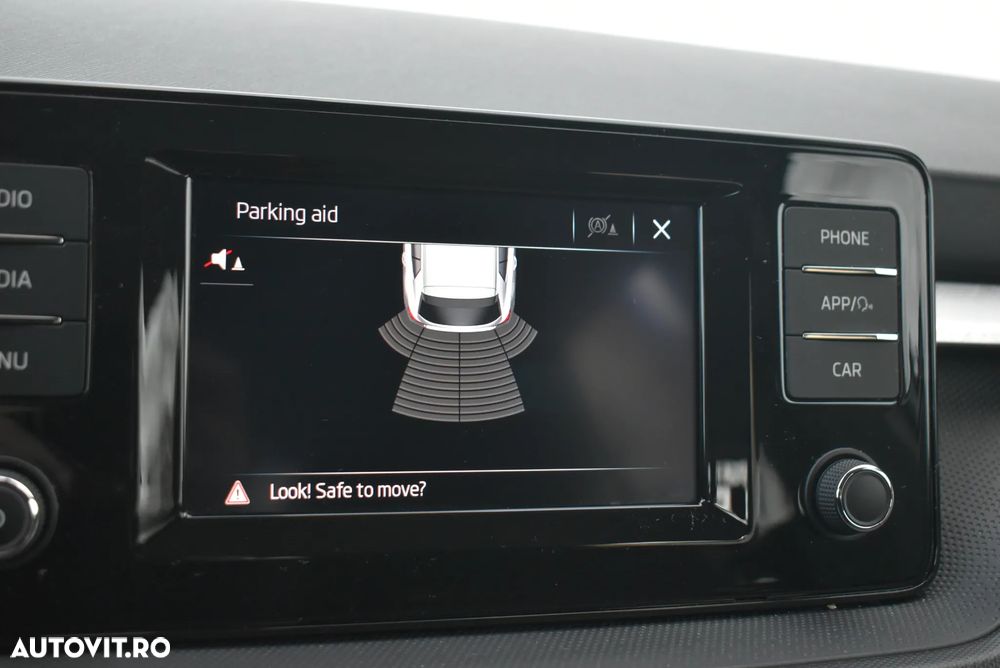 Skoda Fabia 1.0 TSI Ambition - 11