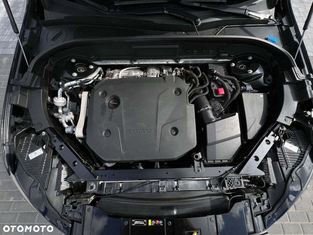 Volvo XC 60 B4 D Momentum Pro - 25