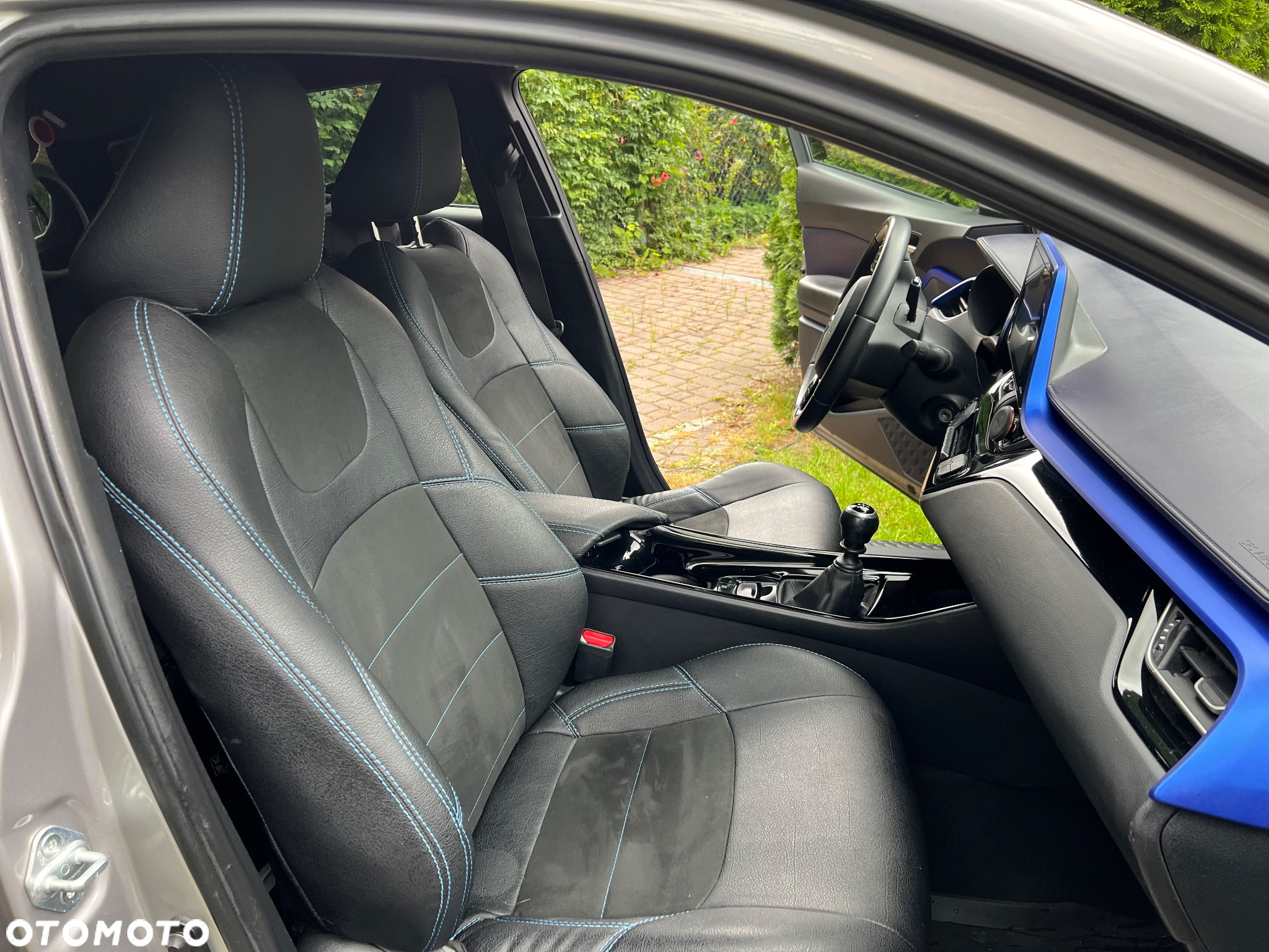 Toyota C-HR 1.2 T Dynamic - 6