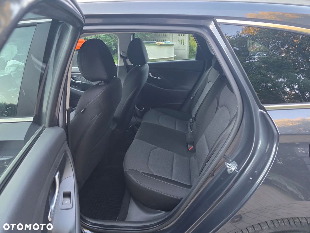 Hyundai i30 - 24