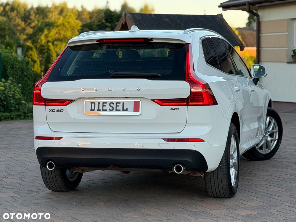 Volvo XC 60 B5 D AWD Geartronic Momentum Pro - 22