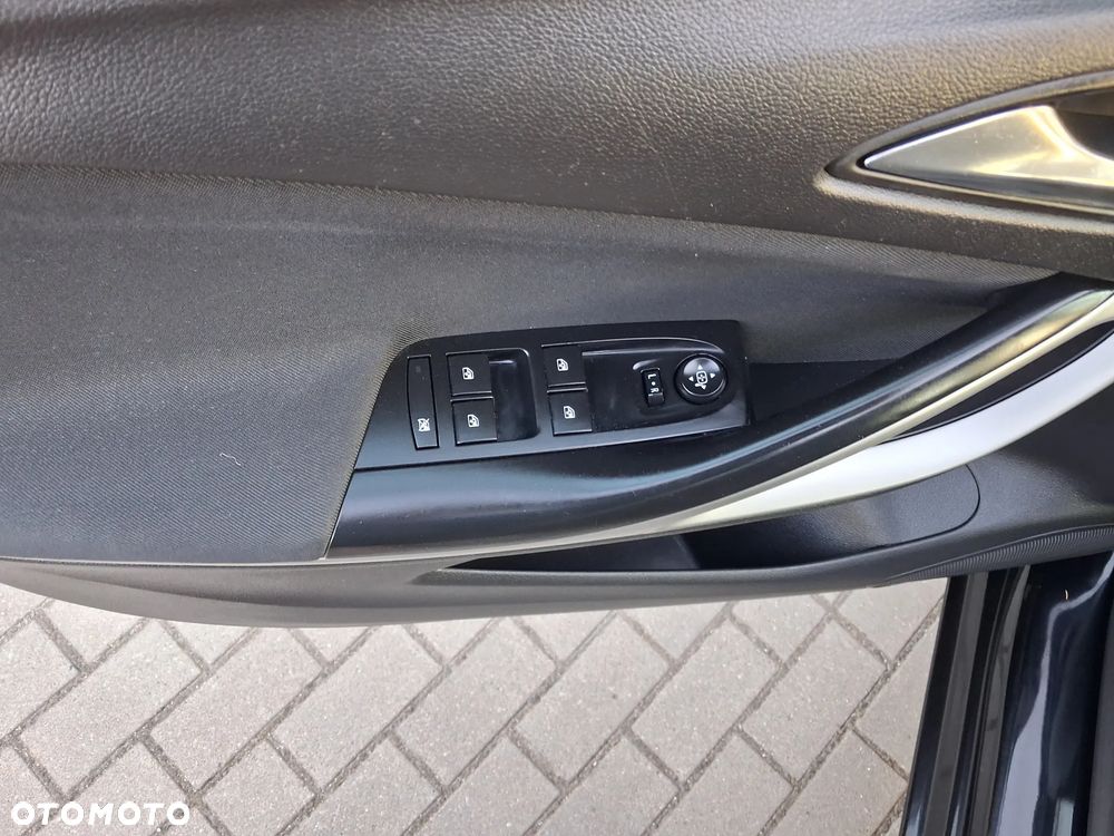 Opel Astra - 11