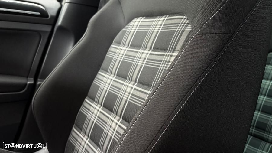 VW Golf GTD (BlueMotion ) DSG - 24