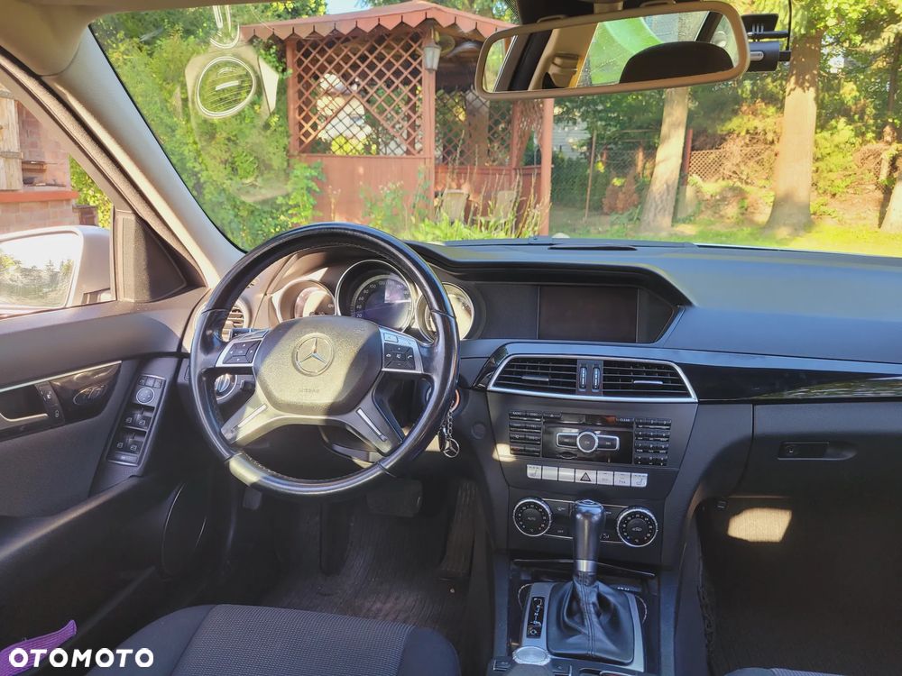Mercedes-Benz Klasa C 220 CDI 7G-TRONIC Edition - 11