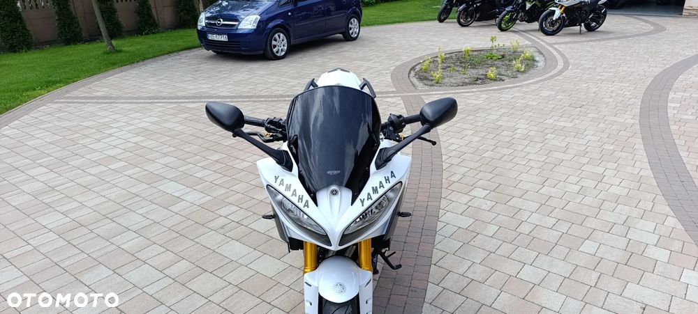 Yamaha FZ8 - 8