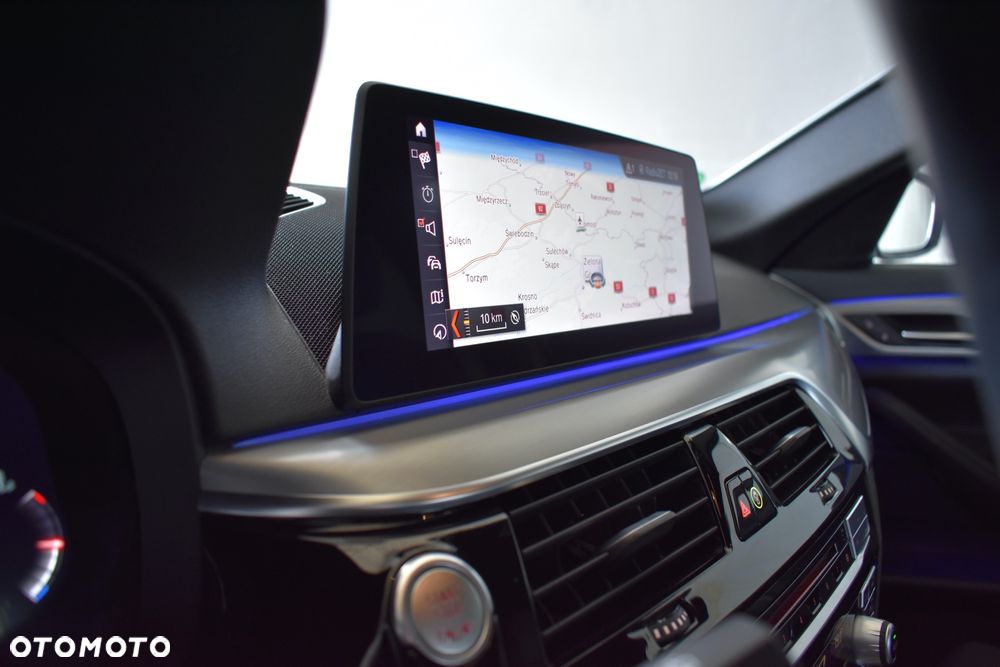 BMW Seria 5 520d M Sport sport - 28