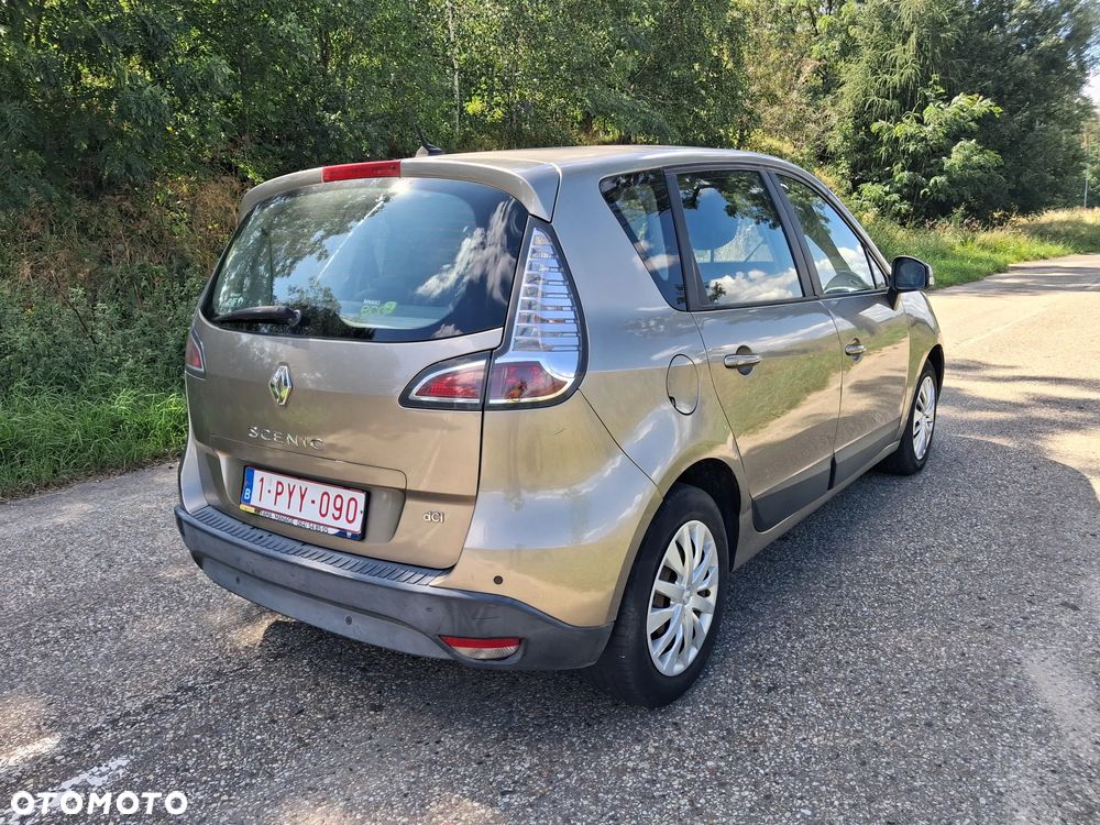 Renault Scenic dCi 110 Paris - 6