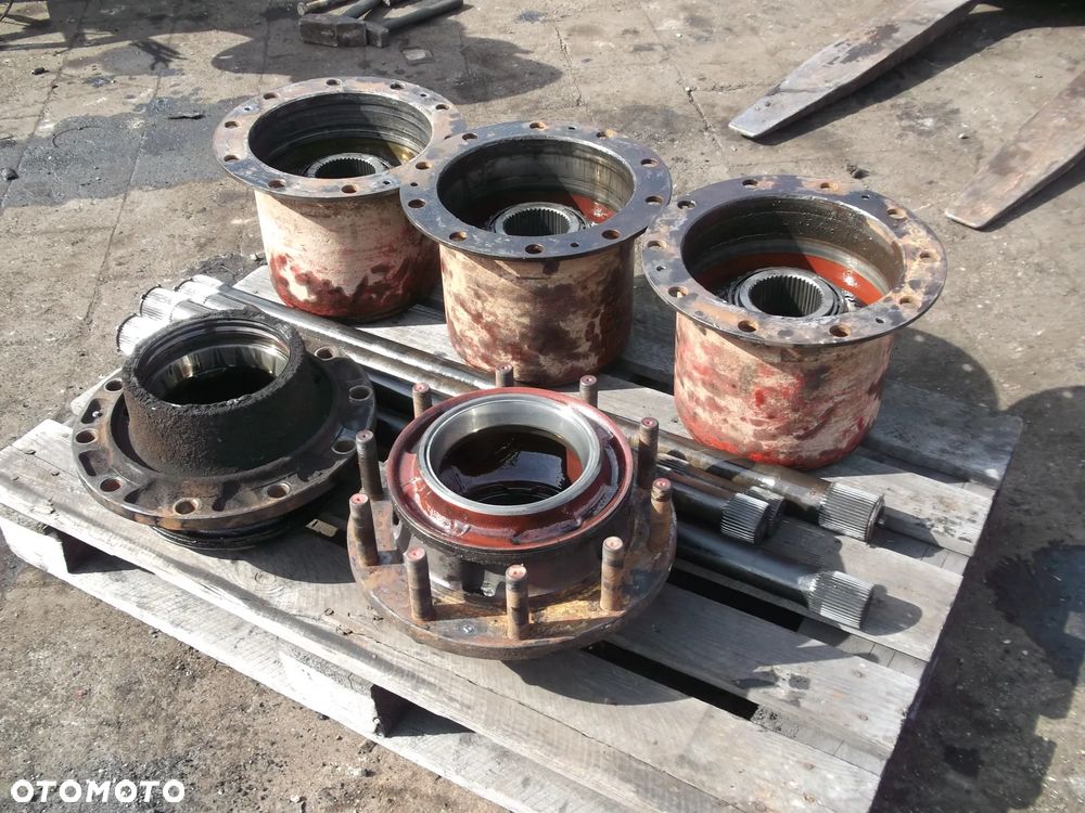 Zwolnica piasta tył Iveco Magirus 6x6 6x4 4x4 - 3