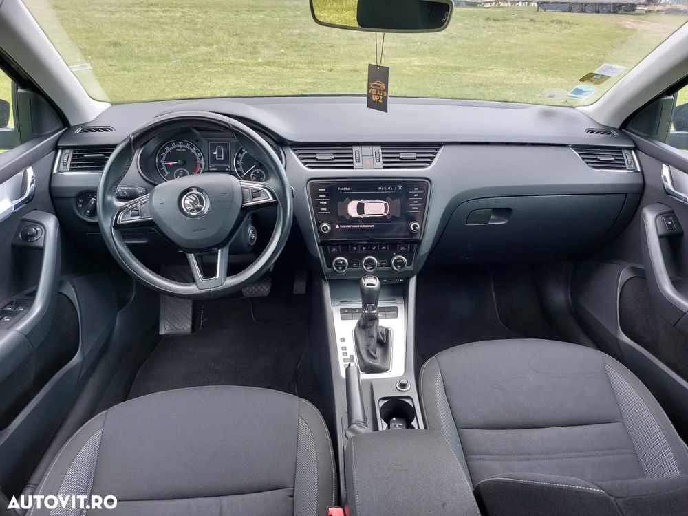 Skoda Octavia 1.6 TDI DSG Ambition - 7