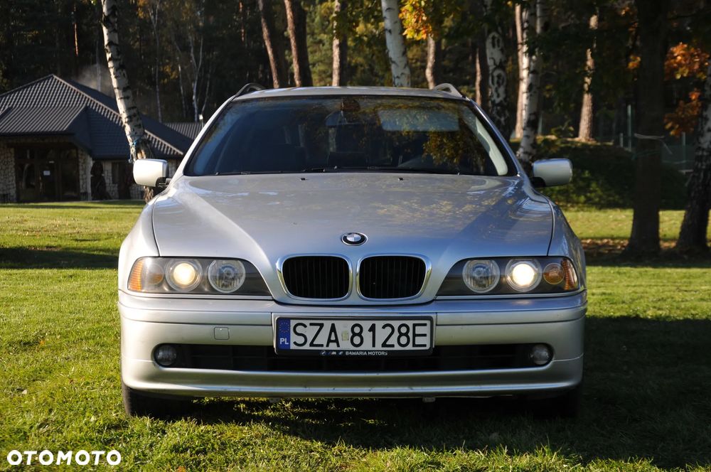 BMW Seria 5 520i - 7