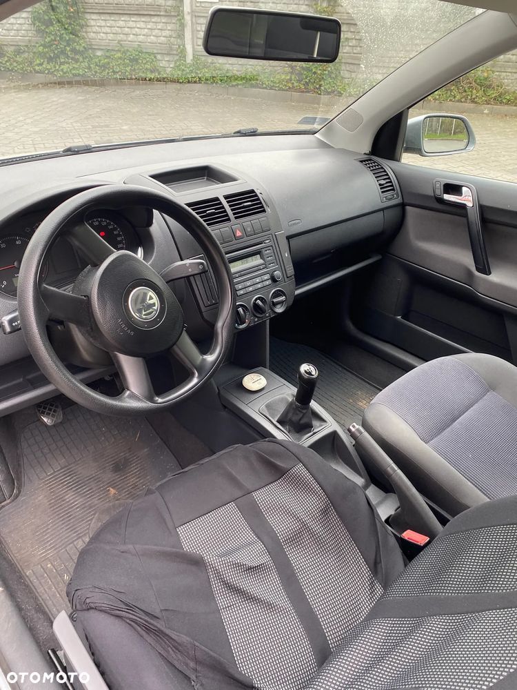 Volkswagen Polo - 4