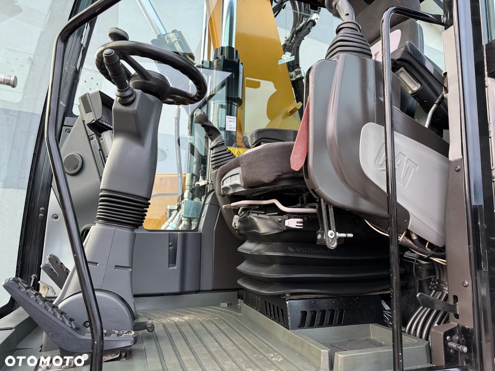 Caterpillar 318 F Super Stan - 12